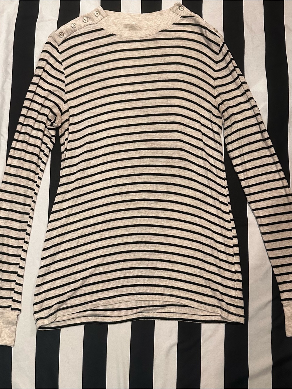 GAP Striped Long Sleeve Boatneck Top in Cream and Black